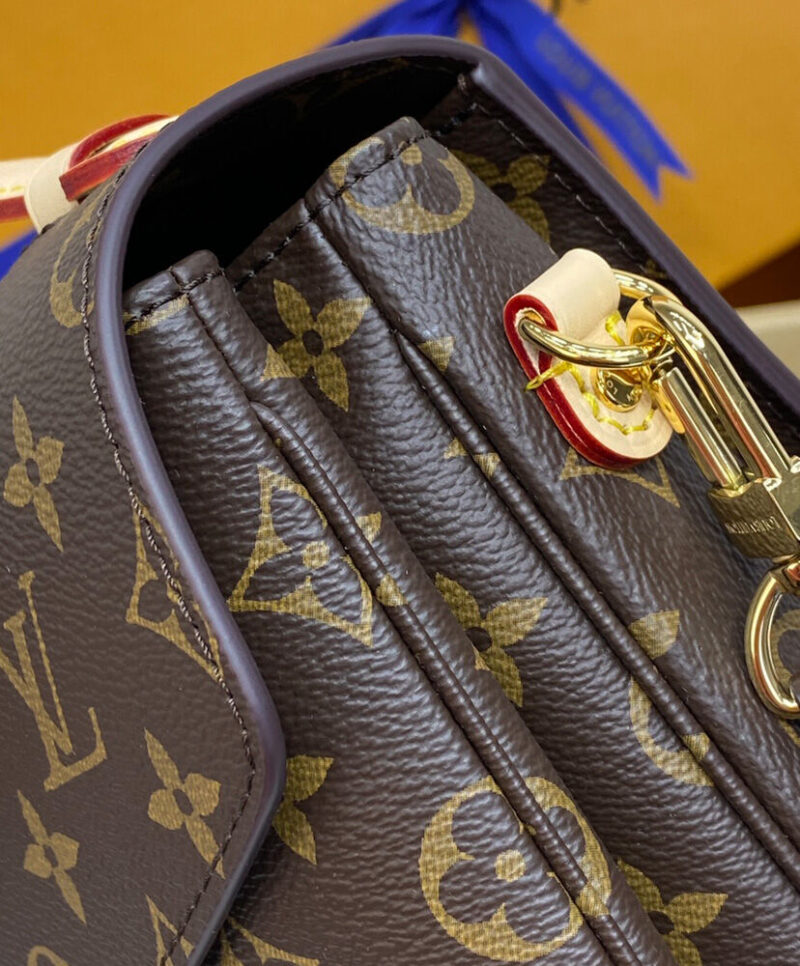 Louis Vuitton Pochette Metis M44875 Brown
